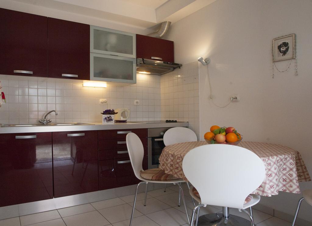 Apartments Leo สปลิท ภายนอก รูปภาพ